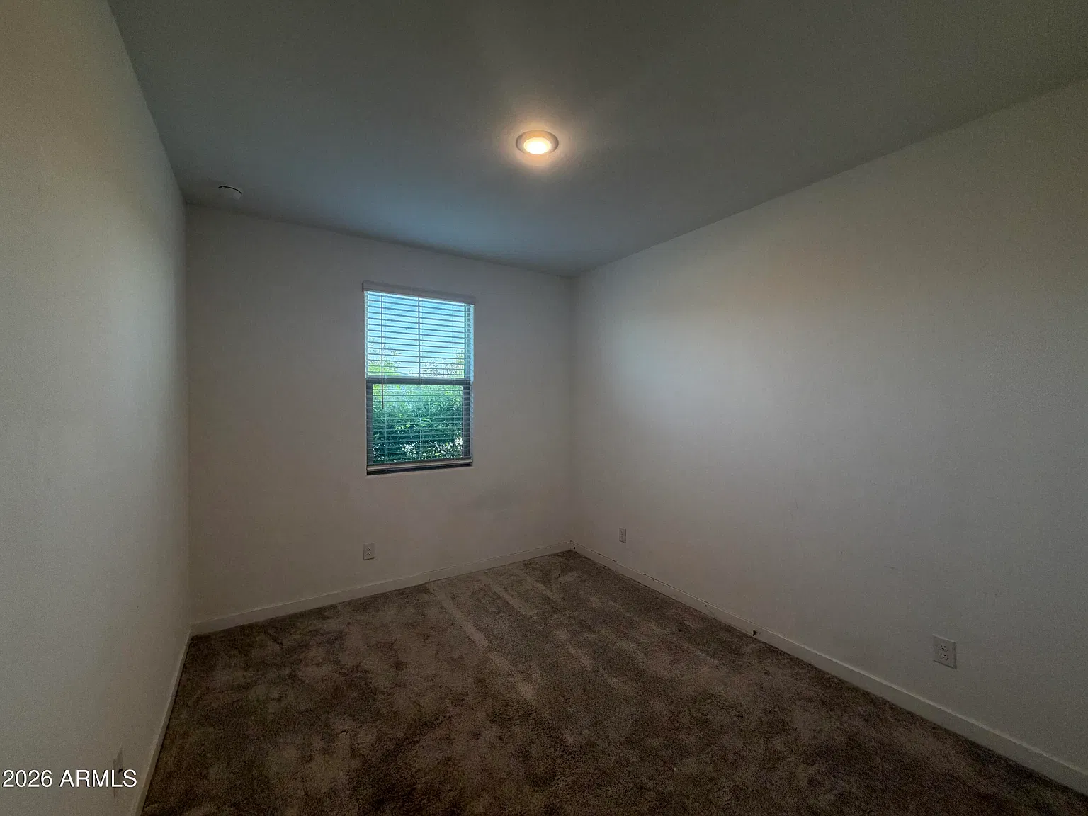 5 bed, 3.0 bath, 1953 sqft, $2,350 — Photo 2