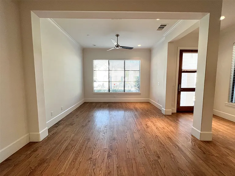 4325 Glenwick Ln — Photo 4