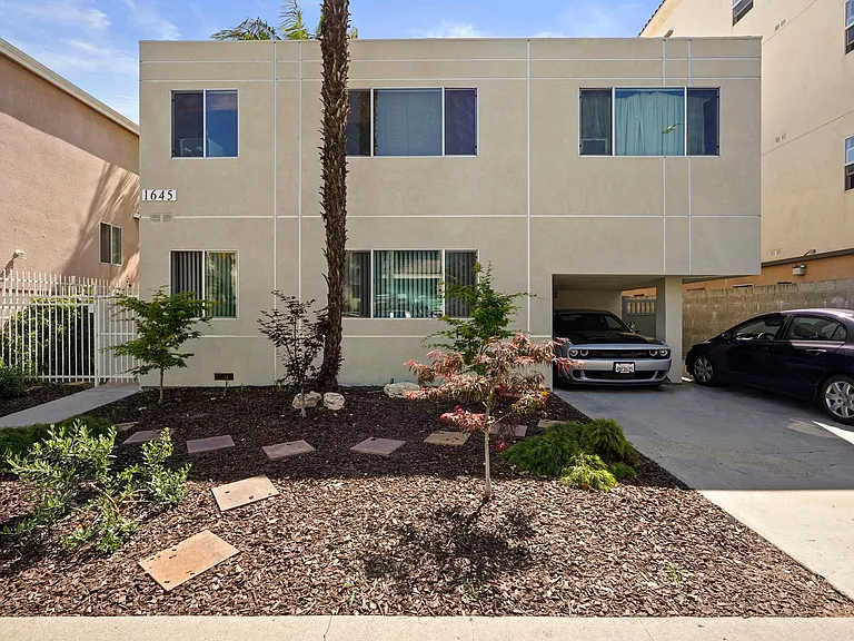 1645 Federal Ave #8 — Photo 10