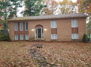 56 Bishop Hill Rd, Johnston, RI 02919