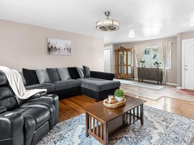 7703 Woodbine Way, San Diego, CA, 92114