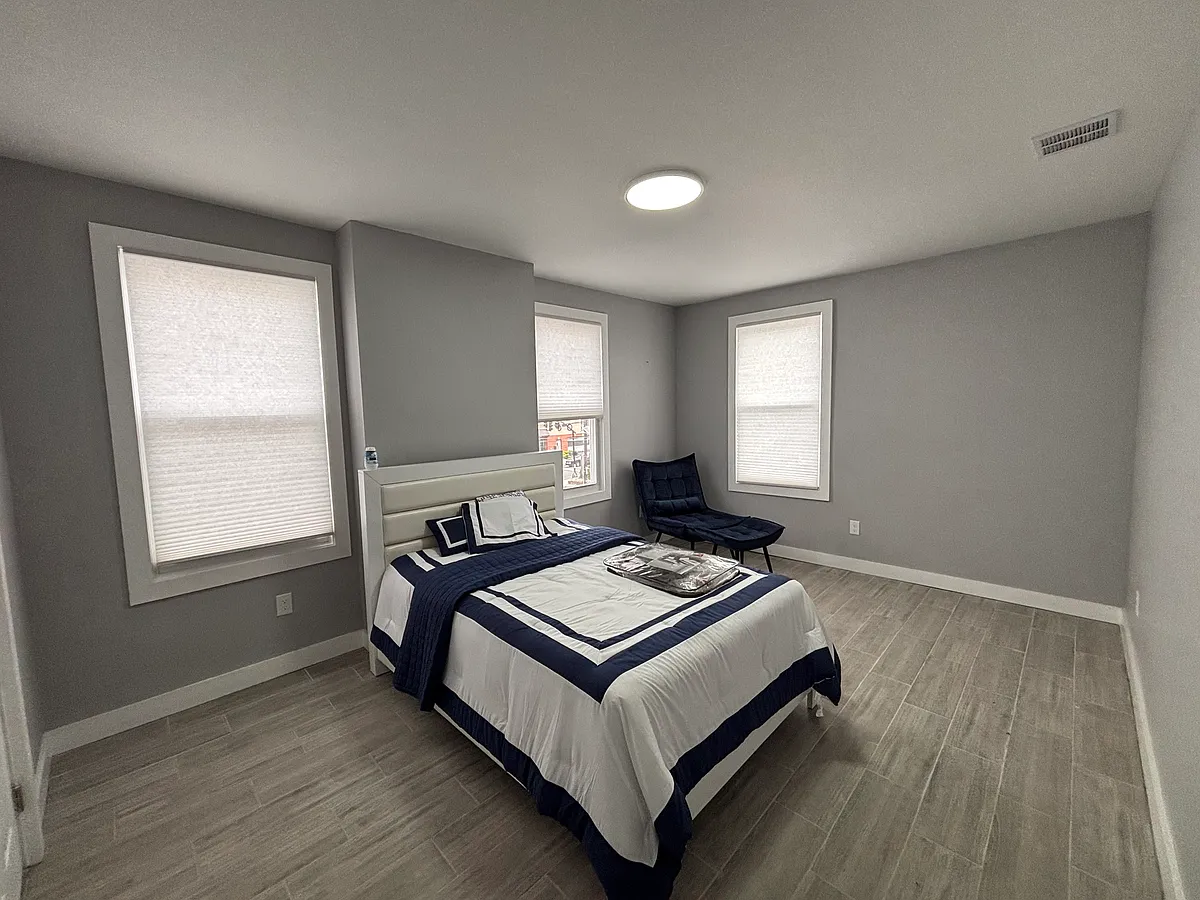 Building Photo - 148 Chilton St #2