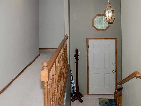 4th image of 5915 S 52nd Street Ct