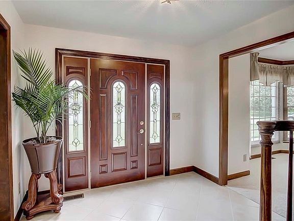 3rd image of 2538 Mahogany Trl