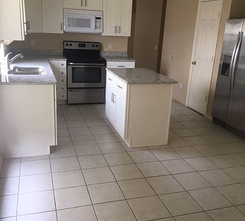 4th image of 297 Hanging Moss Cir