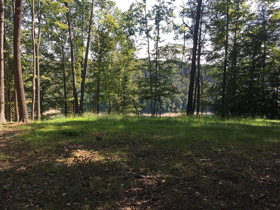 2nd image of 24 Cliffside Dr