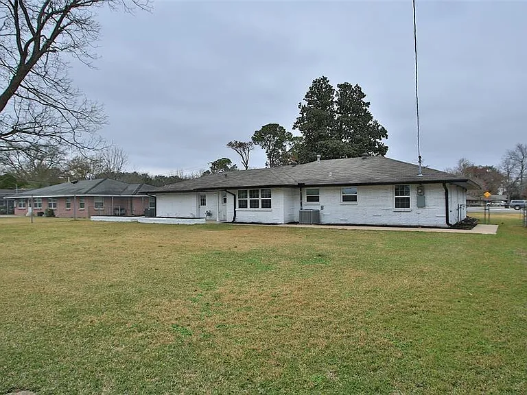 8741 Blankenship Dr — Photo 24