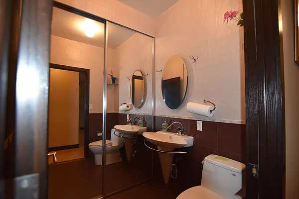 Sold by Continent Realty LLC | media 17