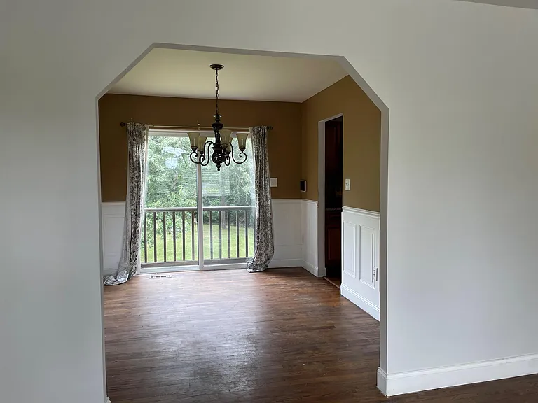 8136 Comet Dr — Photo 3
