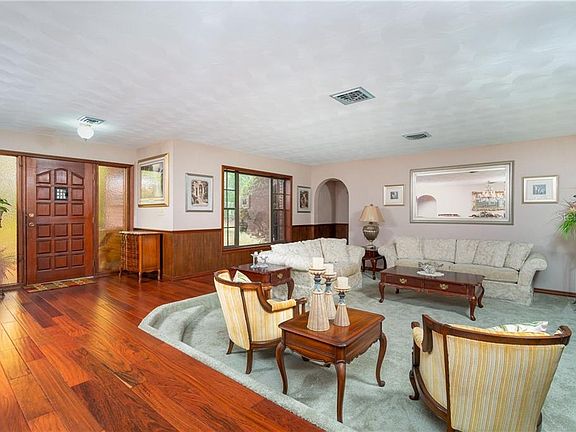 5th image of 550 Palomino Trl