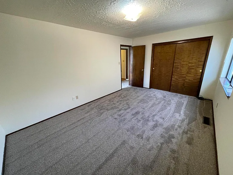 11400 Prospect Ave NE #B — Photo 8