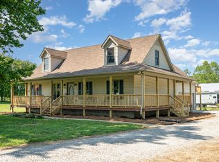 870 Old Columbia Rd, Unionville, TN 37180