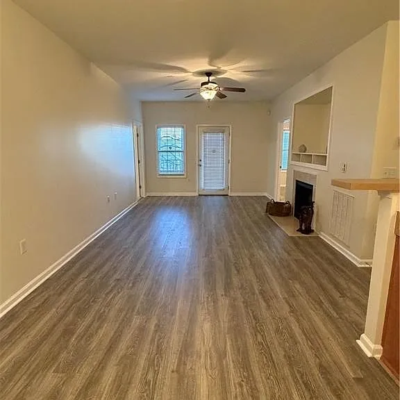 635 Marshtree Ln #206 — Photo 2