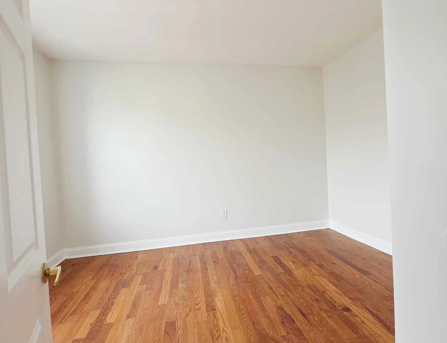 2 bed, 800 sqft, $1,995 — Photo 4
