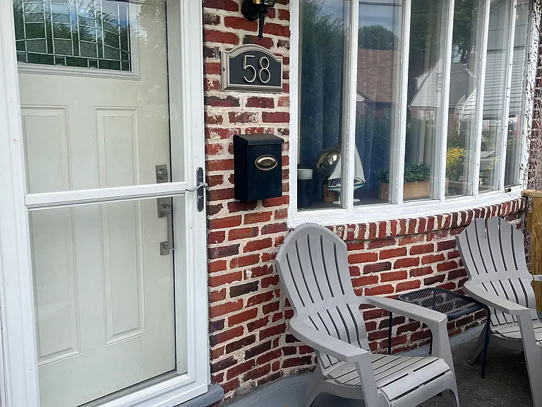 58 W Broadway Ave — Photo 1