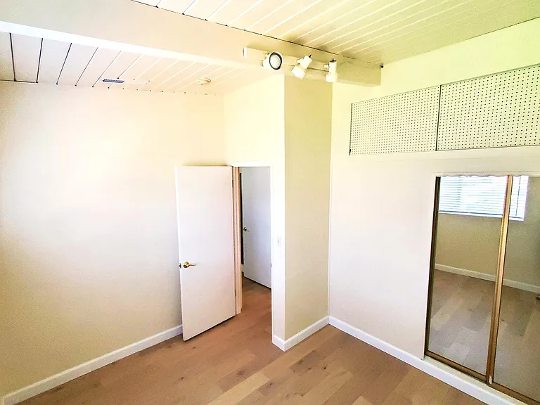 13398 Christie Dr — Photo 10