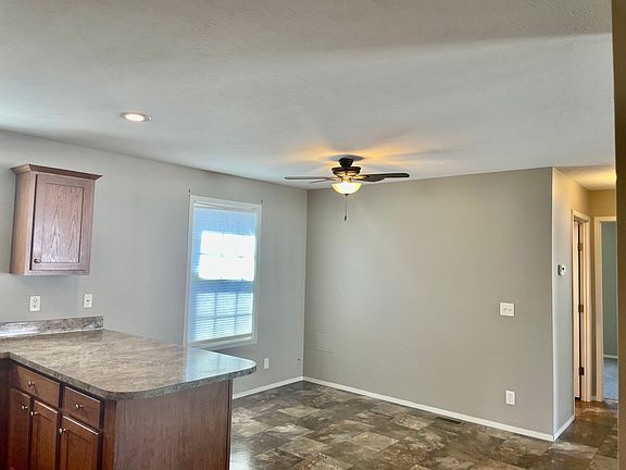 3rd image of 3951 Bentwood Cir W #289