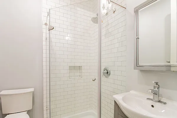 Rented by EXR | media 28