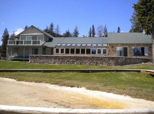 17 Beach Dr, Priest Lake, ID 83856