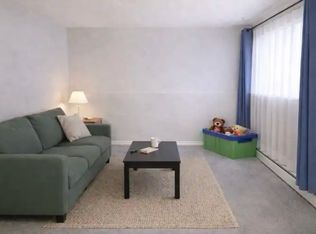 7604 95th St NW #1A, Edmonton, AB