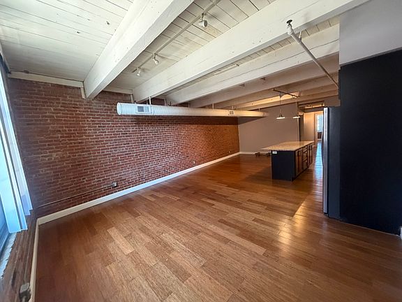 2nd image of 535 Roosevelt Ave APT 400