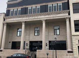 1015 4th Ave #2, Huntington, WV 25701