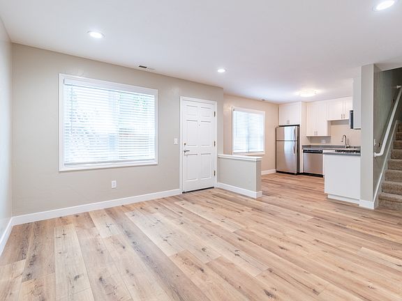 5th image of 2620 Regent St #E39183386