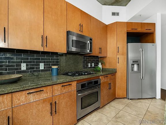 5th image of 1050 Island Ave Unit 407