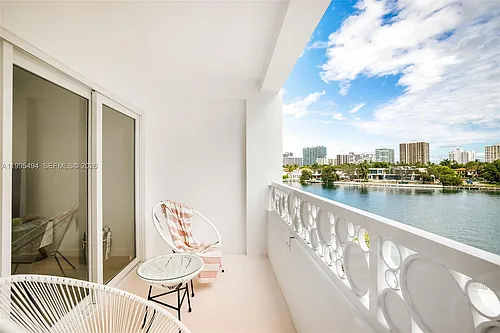 9881 E Bay Harbor Dr #502 Photo 1
