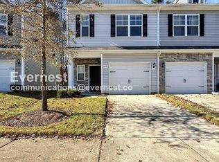 8037 Alderton Ln, Charlotte, NC 28215