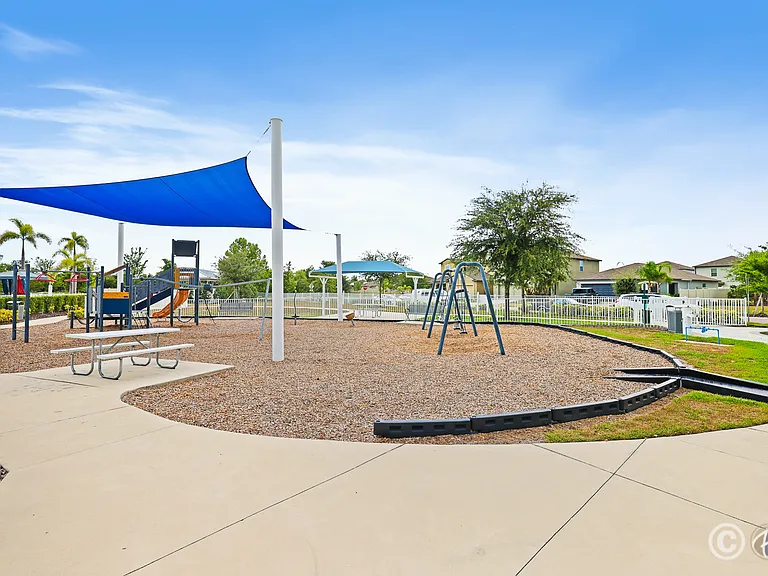 15430 Miller Creek Dr — Photo 35