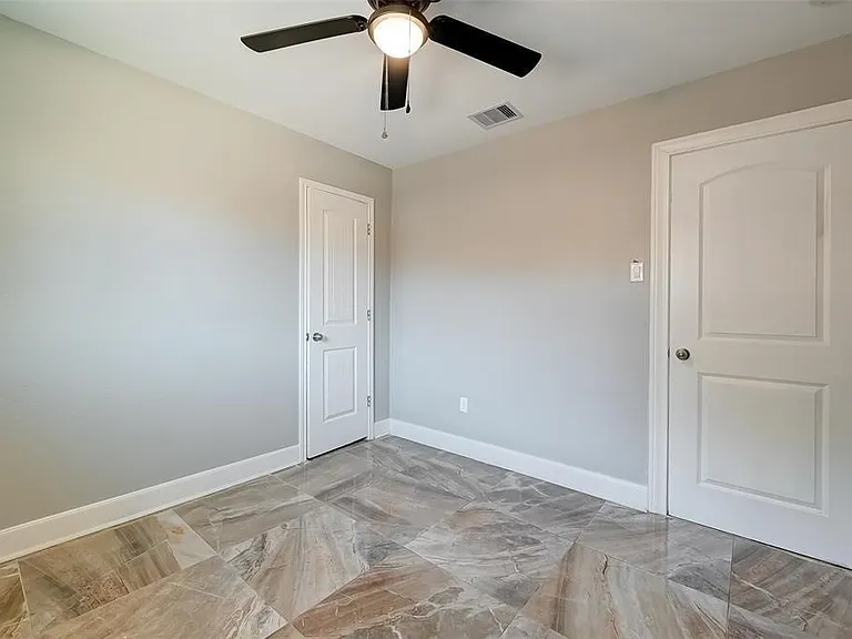 8915 Klondike St — Photo 11