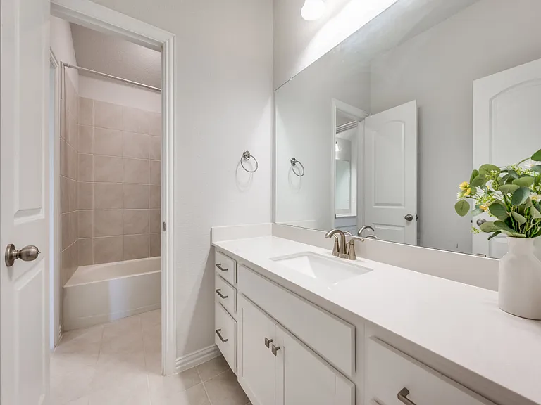 2094 Creekbluff Cir — Photo 23