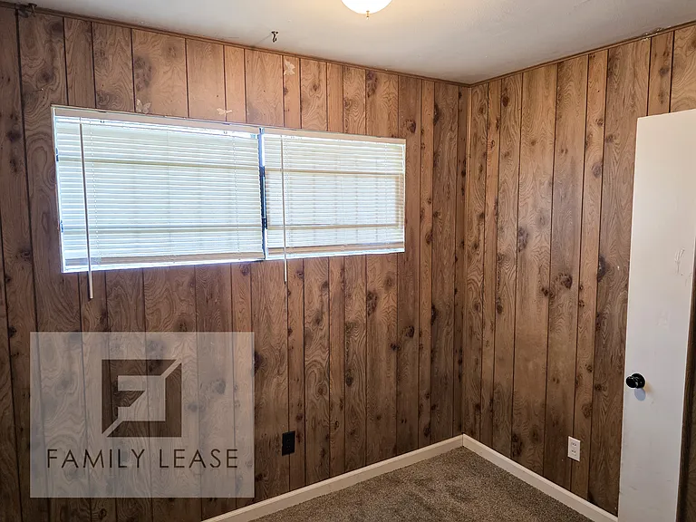 307 Melvin Dr — Photo 13