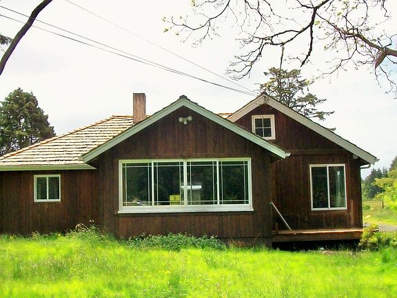 2nd image of 2204 Sid Snyder Dr