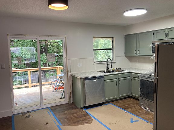 2nd image of 36 Jade Dr #36