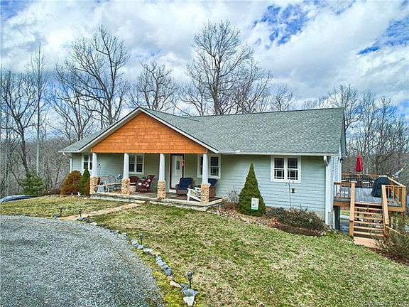 3rd image of 466 Deer Meadow Ln