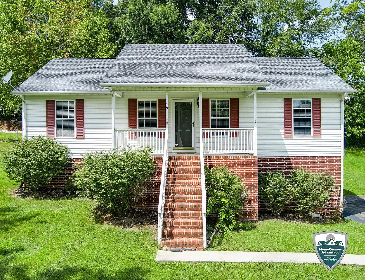 3 bed, 2071 sqft, $1,975 — Photo 1