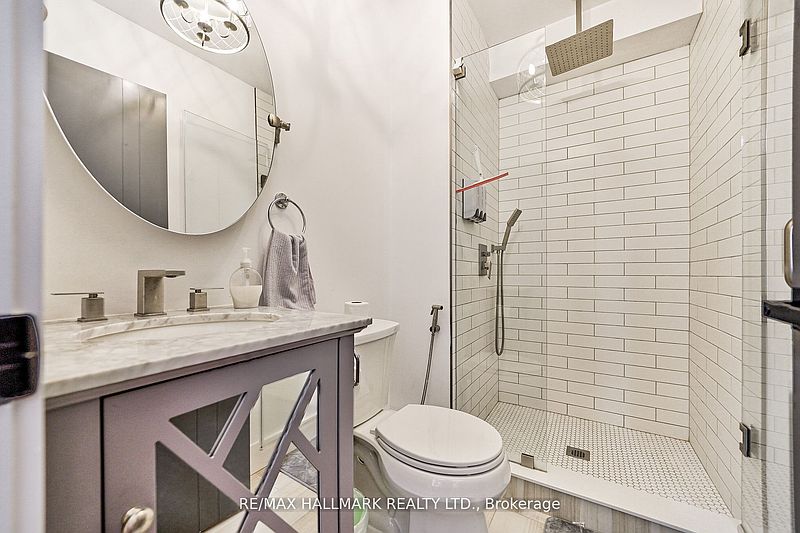 Toronto House for rent - 4 Bedrooms — photo 22