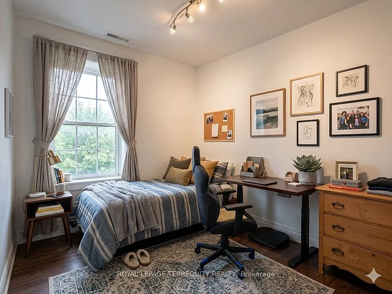 8 Webster Ave #2 — Photo 14