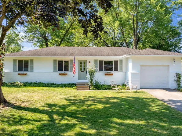 363 Seminole Ave, Westerville, OH 43081