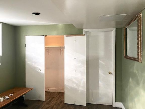 3rd image of 3447 N Lakewood Ave