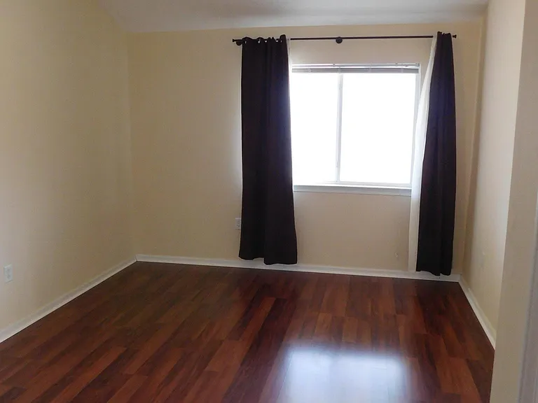 821 Brandon Ave — Photo 7
