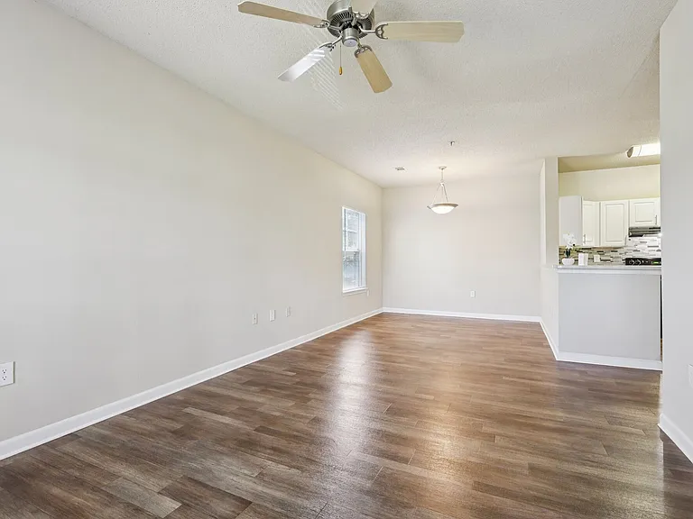 Brookside Park Apartments — Photo 85