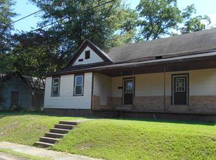 130 N Locust St, McComb, MS 39648