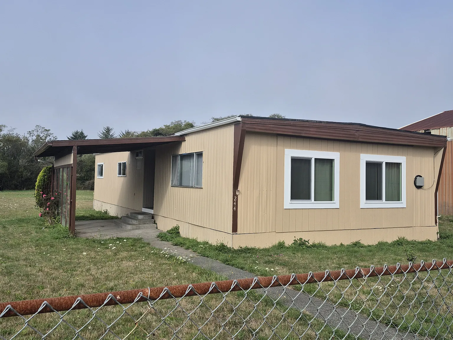 4 bed, 1440 sqft, $2,200 — Photo 3