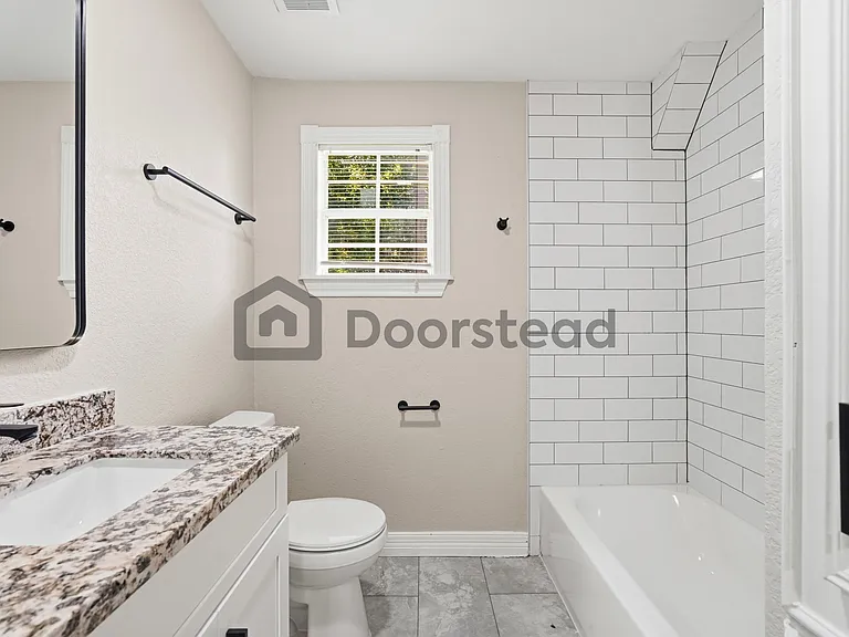 217 W Wilkins St — Photo 9