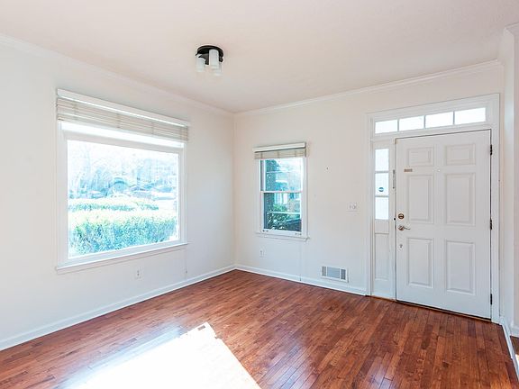 5th image of 4009 Elm St