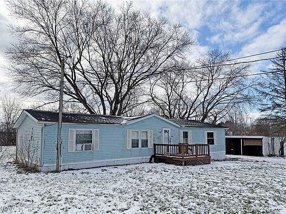 3rd image of 13154 Sinclair St SW