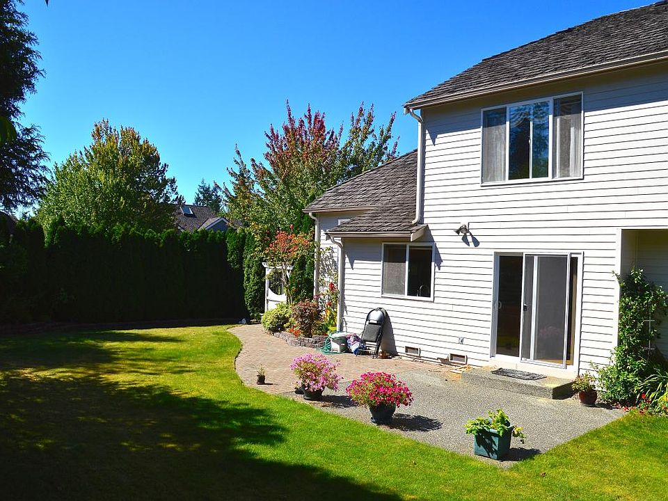 2nd image of 12423 61st Ave W